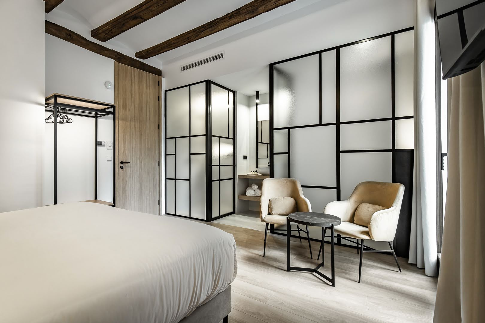 Interior Abbi Suites